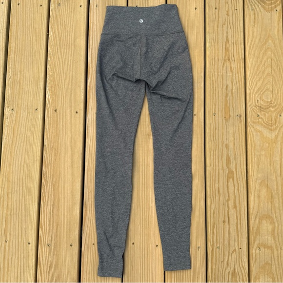 Special Edition Lululemon Grey 27” Wunder Under HR With Mesh Design - Picture 4 of 13